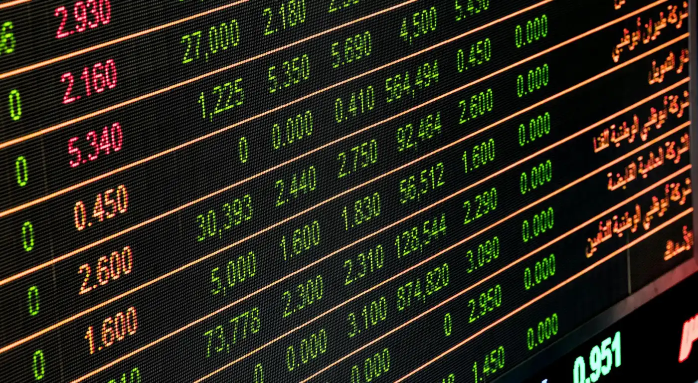 台股4月狂飆 法人：留意乖離過大估高檔震盪