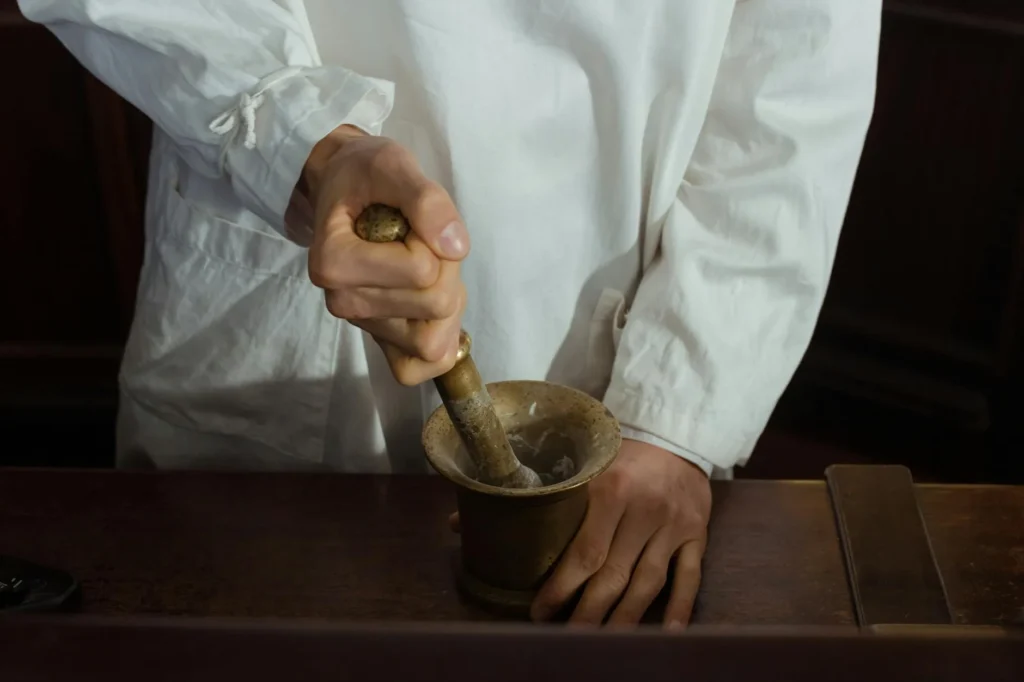 馬祖查獲疑似無照中醫案用藥風險受檢視