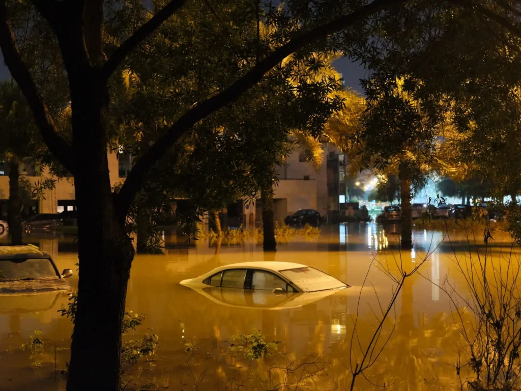 雙颱豪雨重創日本交通警戒與土石災害升高